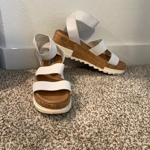 Steve Madden Bandi’s